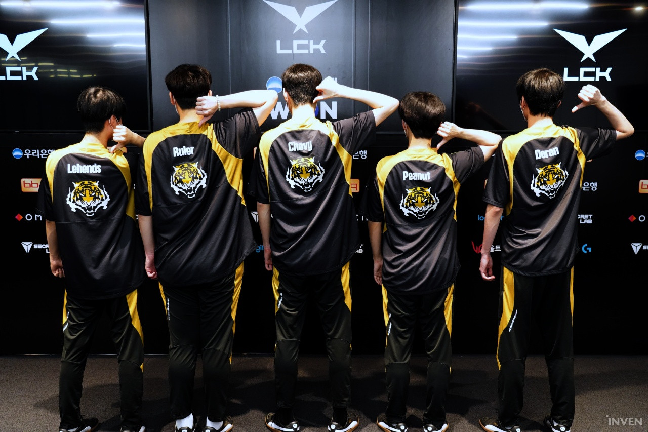 关于BLG血洗WBG,Lehends团战一打五宿敌对决全球总决赛,技惊四座的信息 关于BLG血洗WBG,Lehends团战一打五宿敌对决全球总决赛,技惊四座的信息